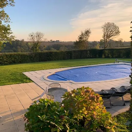 La Longere 1750 Piscine Grand Jardin Holiday home Hambye