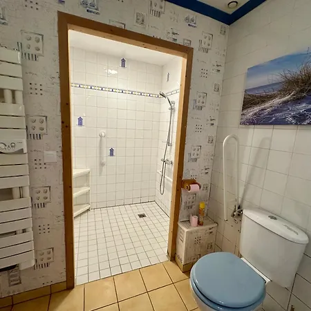 Holiday home La Longere 1750 Piscine Grand Jardin *