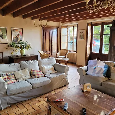 Holiday home La Longere 1750 Piscine Grand Jardin *